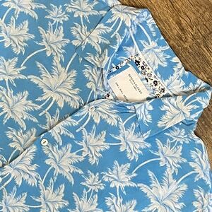 Denim & Flower Shirt Men's L‎ Blue Palm Tree Print Hawaiian Tropical Button Up